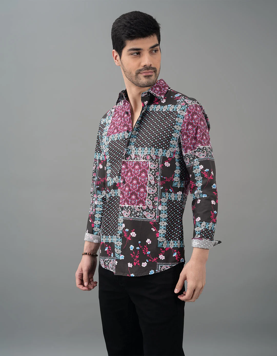Black Pink Full Sleeves Printed Shirt - Image 4