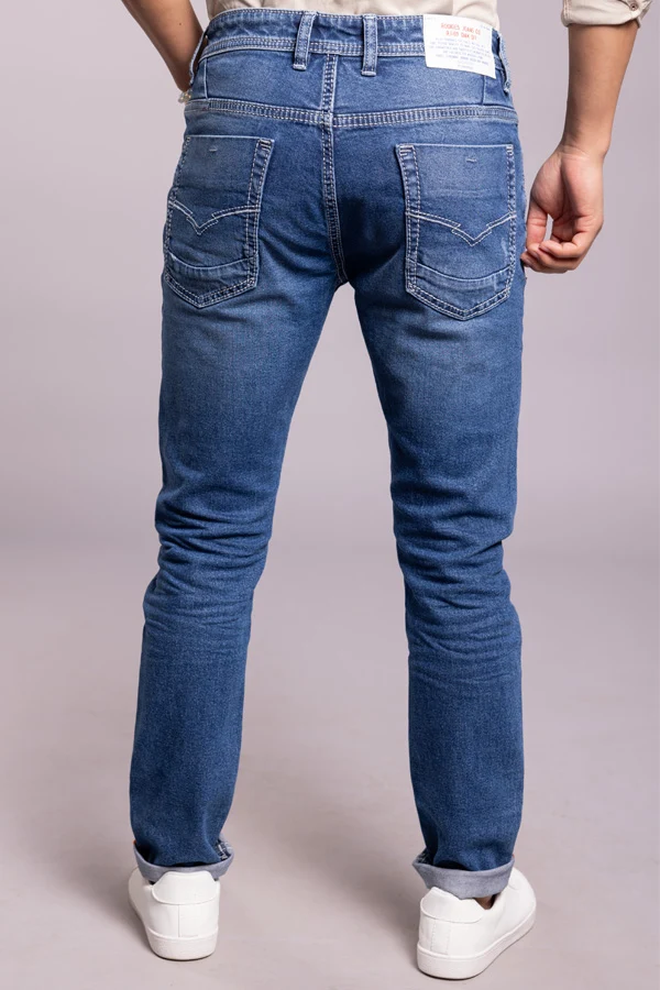 Med Blue Low-Rise Ankle Length Jeans - Image 7