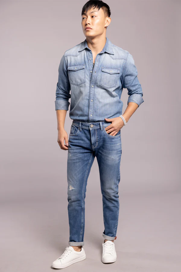 Med Blue Low-Rise Ankle Length Jeans - Image 2